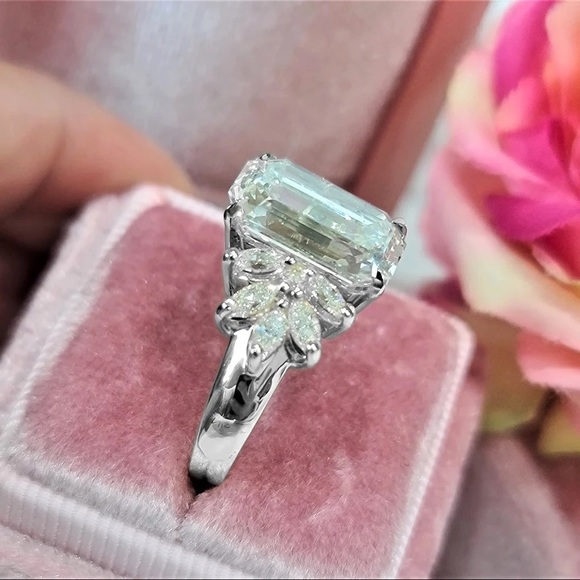 New Women’s 925 Silver Beautiful Diamond Engagement Ring - Picture 3 of 6